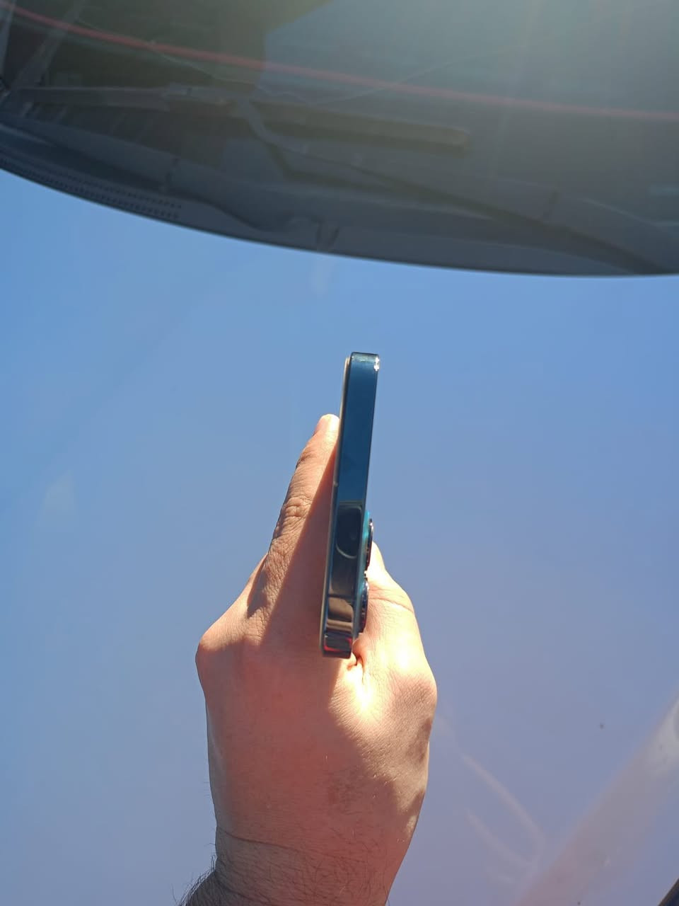 آيفون ١٢ برو ماكس بذاكرة ٢٥٦
فيس أيدي واكف
مبدل شاشة اصلية
الجهاز جلخ مابي
الجهاز جدا نضيف 
السعر ٣٨٠ بي مجال
للاستفسار ***********
