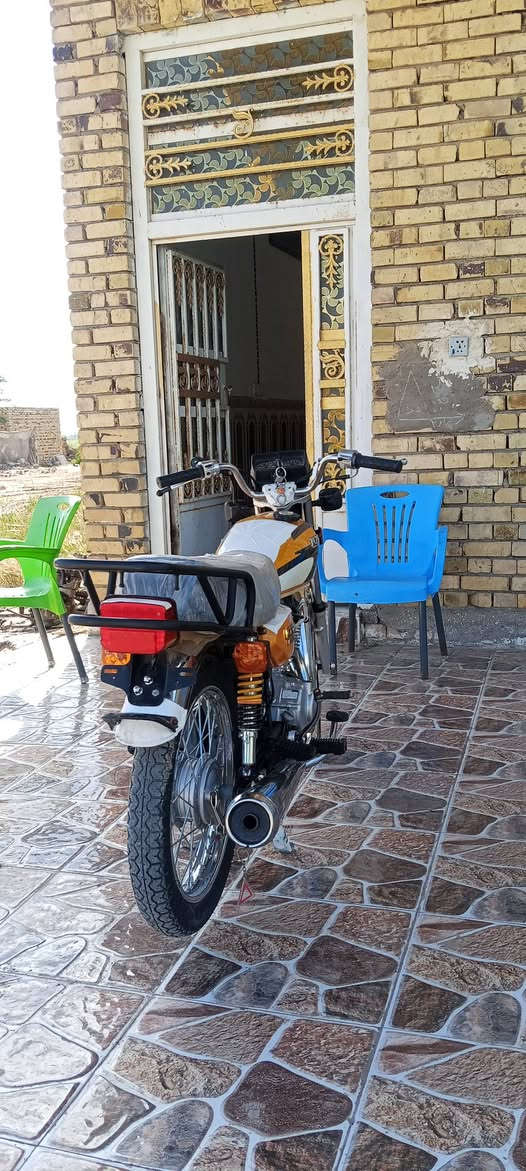 سلام عليكم دراجه شلامجه اصلي كلك للبيع وكيل نوار الباشا موديل22 مامفتوحه بس كلجات مكانه دوانيه سنيه ***********
