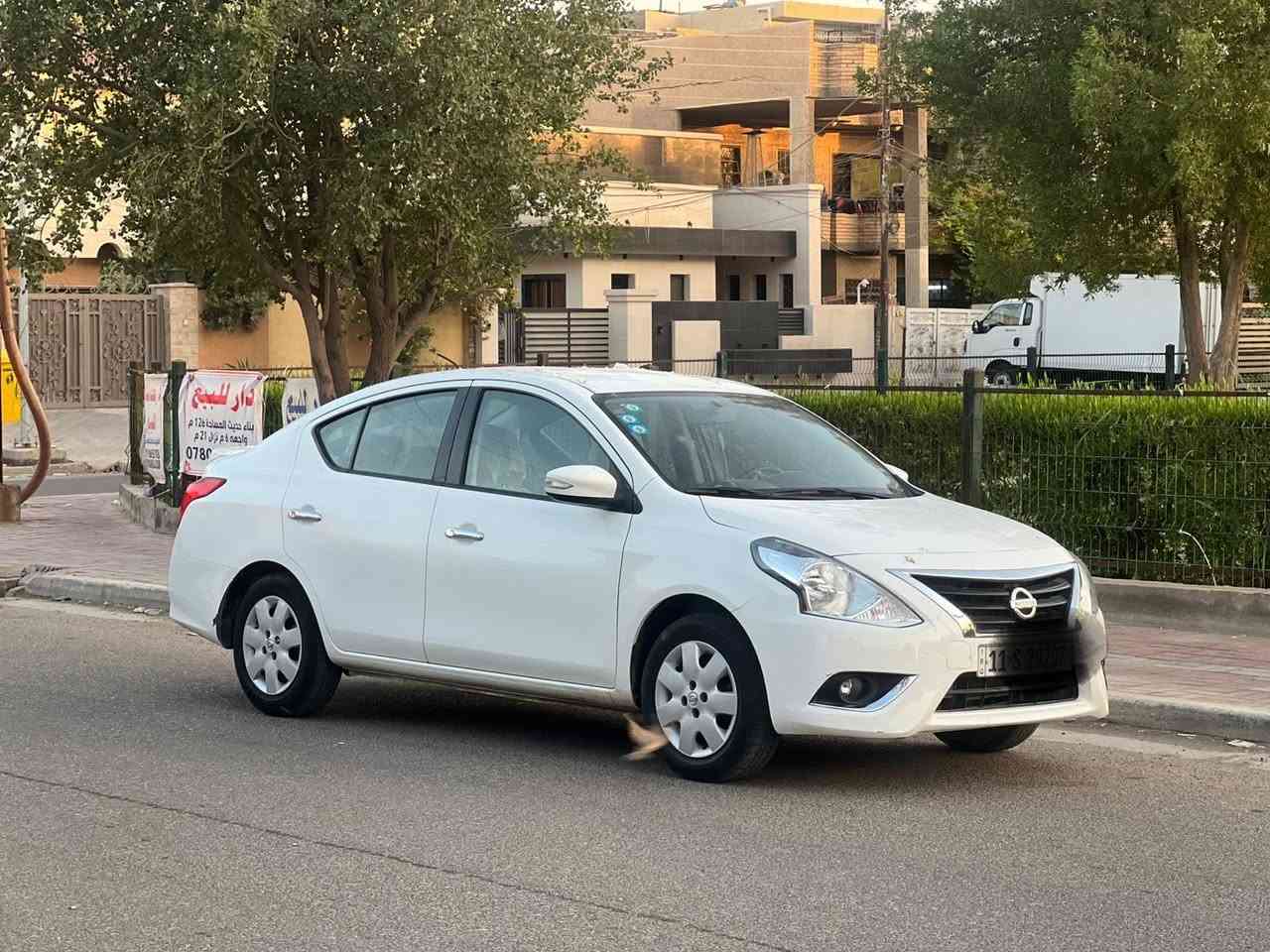 سلام عليكم للبيع نيسان سني مصريه ٢٠٢٣
ماشيه ٣٥
مكفوله من صبغ وتبديل فقط بارد شويه بلجاملغ الأمامي والخلفي ما ئشر عليهن 
وبدنه الخلفيه شويه مطخوخه 
رقم بغداد بسمي تحويل مباشر 
***********
بغداد حي الجهاد
سعر ١١٠
