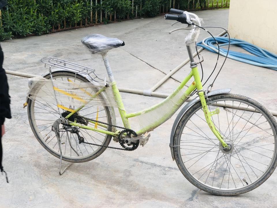 ئەم پاسکیلە بۆ فڕۆشتن گێڕ حاسە بێعەیبە نرخی 65وتۆزێک مەجالی هەیە


**إذا كنت صاحب هذا الإعلان وتريد حذفه لأي سبب، رجاءا أرسل رسالة إلى الدعم الفني**