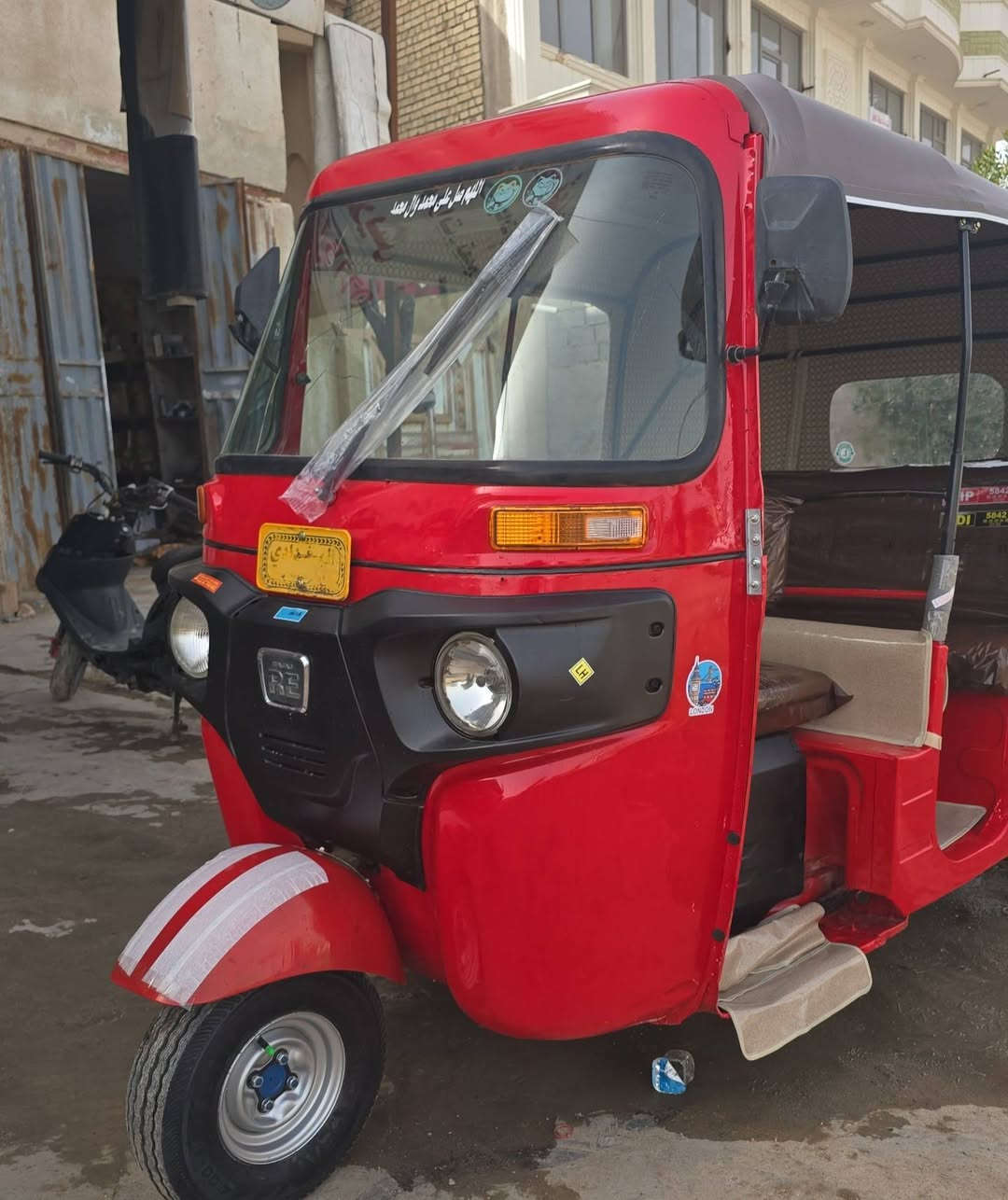 تكتك بجاج مديل 18 شهر 12 رقم وسنويه انكليزي تكتك حلوه وجديده تراي مال زيرو اتصال فقط مكلف بل النشر *********** السعر قفل4/ 700🌹مليون  مكاني كربلاء✈️
