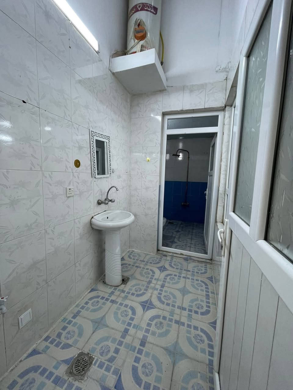 #منزل للبيع في #حي هفالان

📍 (#مركز مدينة #أربيل –

📏 المساحة: 3غرف نوم   
🔹 يتكون من:
🛏️ 3غرف  نوم
🛋️ هول واسع
🍳 مطبخ
🚿 صحيات

📜 البيت طابو – يسجل باسم أي شخص يحمل الجنسية العراقية 🇮🇶

📞 للاستفسار اتصال أو واتساب:
0773 222 9 42 call 📞 

📲 لمشاهدة بقية العروض مع ذكر الأسعار، انضم إلى قناتنا على التليجرام عبر الرابط

https://t.me/+m60wvjZu4FE0YjAy


**إذا كنت صاحب هذا الإعلان وتريد حذفه لأي سبب، رجاءا أرسل رسالة إلى الدعم الفني**