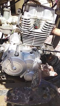 شباب سوتوته كلك محرك 20للبيع السعر 450 وبيه مجال 07815127736