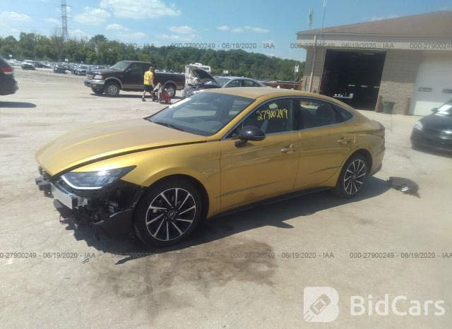 سوناتا موديل2020 لون مميز فول ما عدا الفتحة وراد امريكي حادثها موضح باالصورة رقم اربيل السنوبة تنتهي بشهر الرابع السعر 150 تفاصيل اتصل ع الرقم
***********
