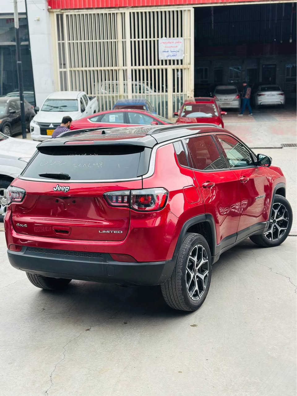 جيب كومباس موديل 2025
مواصفات فول الفول بس بدون فتحه 
لمتت سقف اسود بلادي 
فورويل 
بصمه 
تشغيل عن بعد 
مسار الطريق 
تحديد سرعه 
مانع تزلق 
سكان تحكم 
رادارامامي 
رادار خلفي 
مرايا رادار 
ويلكب 
الصبخ ابيع حيزام 
 تترقم اربيل دهوك سليمانيه 
عنوان اربيل سعر 113$ ورقه 
واتصاب*********** أربيل, العراق
