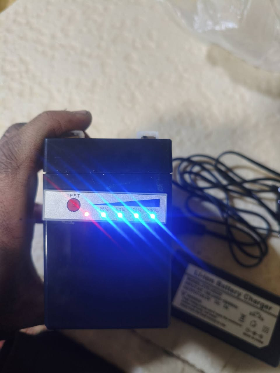 بطارية ليثيوم V24 12A
جديد لوك مع شاحنة وملحقات سعر 50الف


**إذا كنت صاحب هذا الإعلان وتريد حذفه لأي سبب، رجاءا أرسل رسالة إلى الدعم الفني**