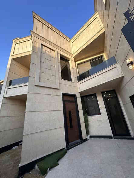 #علي_يوسف_للاستثمار_العقاري

� فرصة ذهبية – للبيع  بيت  في السيدية 🔥

📍 الموقع: مربع الضباط خلف تجاري الضباط 

#لمعرفة #السعر #الرقم ( 1 ) #سأتي #السعر #مباشره

🏡 تفاصيل العقار:

 • المساحة: 200 م²
 • الواجهة: 8 م
 • النزال: 25 م

✨ التقسيم الداخلي:
الطابق الأول: صالة واسعة مع هول داخلي + مطبخ + حمام عدد 2+ غرفتين نوم
الطابق الثاني: 3 غرف نوم + حمام 2 مع هول داخلي
الطابق الثالث: غرفة نوم +حمام     

إذا كنت تبحث عن فرص استثمارية عقارية في السيدية، يفضل عليك التواصل مع مكتب علي يوسف للاستثمار العقاري للحصول على المزيد من المعلومات والاستشارة.

📞 للاستفسار:  

***********  
***********  
***********  

📍 أو زورونا في مكتب علي يوسف للاستثمار العقاري  
السيدية – شارع الخيزران – مقابل ماكسي مول – مجاور نيكست لايت.
