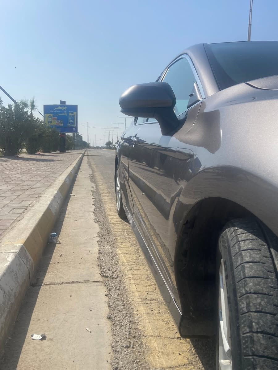 سلام عليكم كامري 2019وارد امريكي حادثها موضح بصور صاير بيها صبغ صفحه السايق مكان السياره فلوجة سونارها موجود بالمنشور سعرها137وبيها مجال واتساب او اتصال ***********
