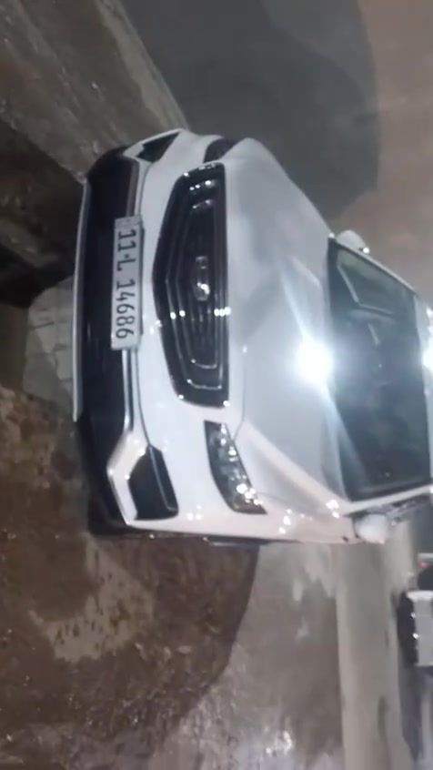 سلام عليكم جيلي البيع 2023 اخت زيرو رقم بقداد حره تحويل ثاني يوم السعر 24 مليون وبيها مجال قليل بكان سياره بصره ابو الخصيب ***********
