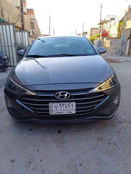 السلام عليكم النترا موديل 19 امريكي ماشيه ٦٩ميل قابل للزيادة كير ATالمرغوب حادث أمامي بسيط بدون أي تبديل ليبل واحد صبغ فقط نصف البنيد باتري جديد صيانه كامله لمنظومه البانزين والصدر السياره نظيفه جدا سعره ١٤٠بيها مجال بسيط 
للاتصال *********** بغداد
