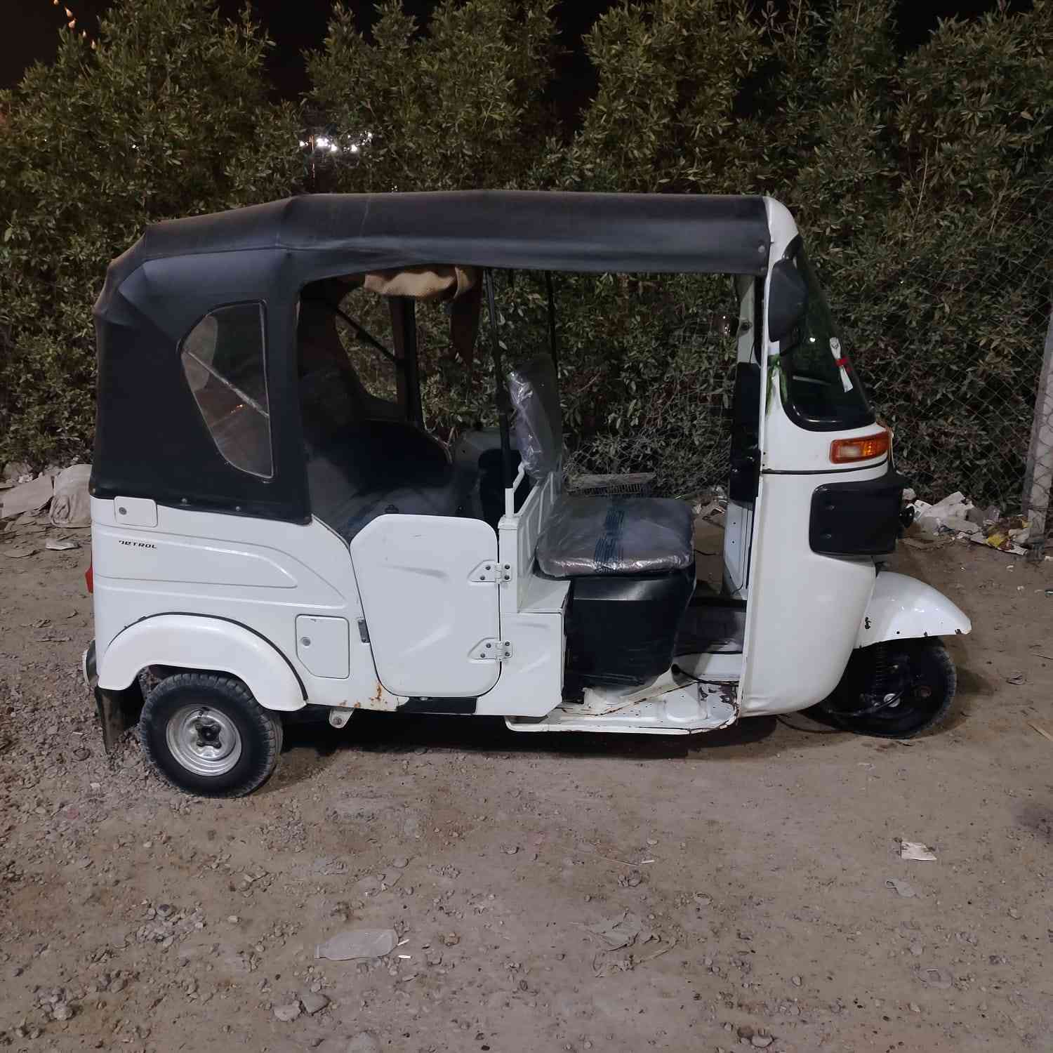 السلام عليكم تكتك 21 ثانويه ورقم تكتك نظيفه وخير من الله 8600 قفل***********
