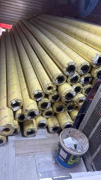 فلكس ضهر اسود طافي 5 متر 380 غرام للاستفسار 07808895060 إعلانات الحكيم