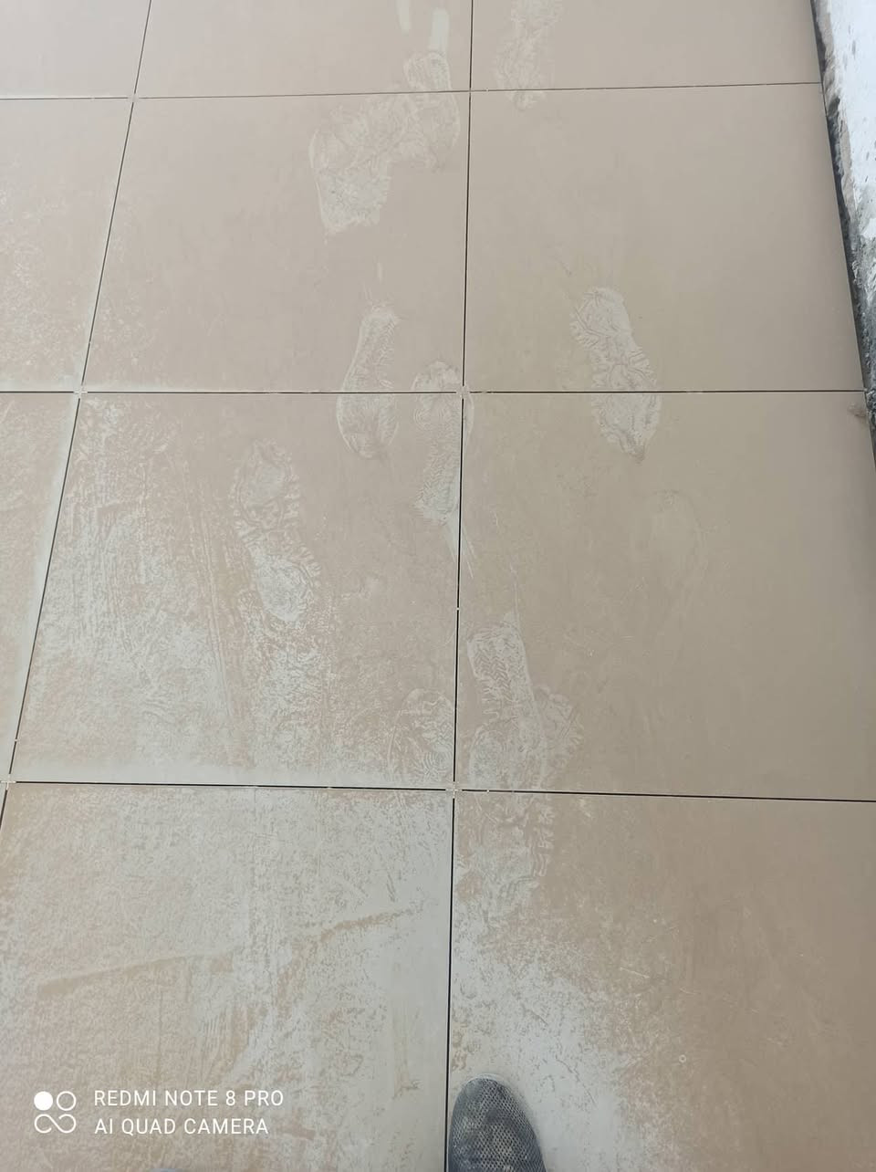 ابو رضا تطبيك كافه انواع السيراميك والبورسلين والمرمر شغل درجة اولى ***********
***********
