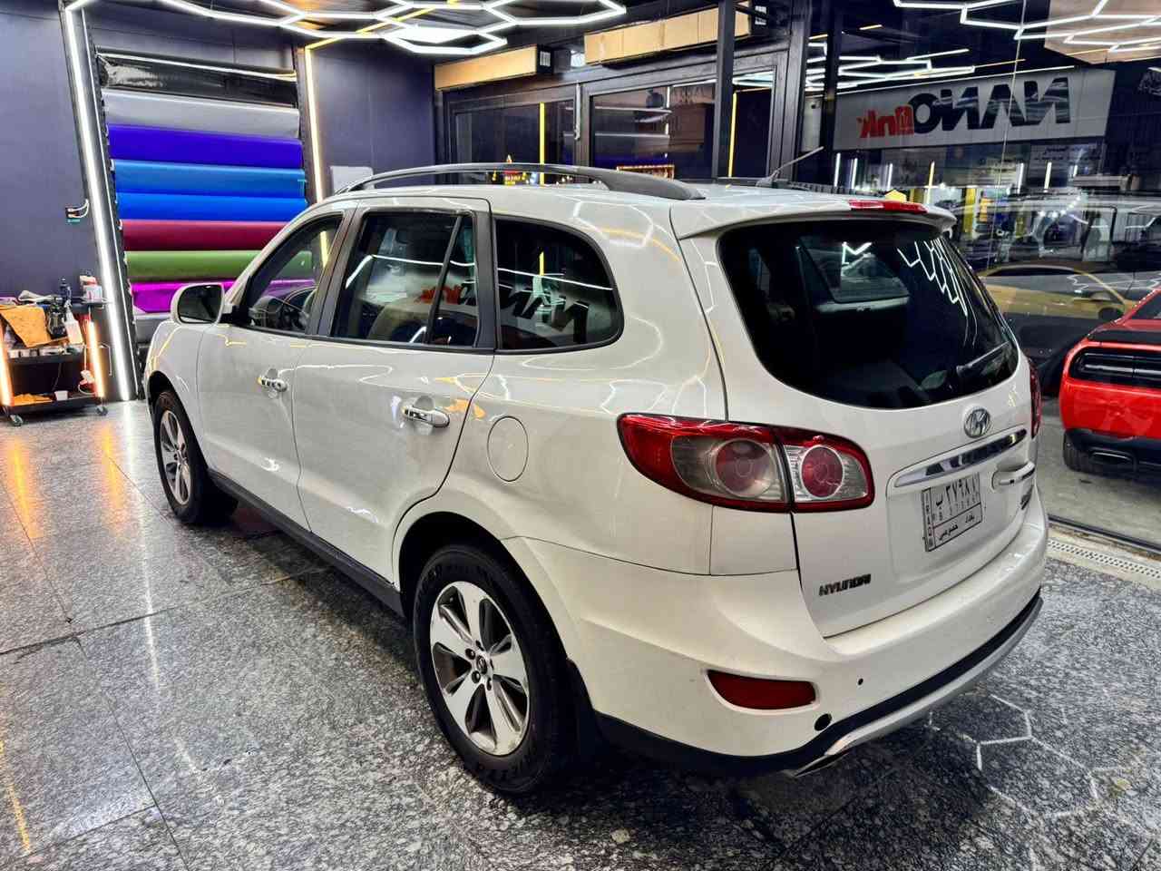 سلام عليكم 
سنتافي 2012 خليجي فول موصفات 
كير محرك مكفول محرك 6v سلندر  7 راكب 3 قطع تبريد بصمه فتحه كشن جلد كهرباء تخم تاير تبريد ثلج صدرها جديد سياره جاهزه من كلشي ضررها بيها صفحه سايق مصبوغه
 بس بنيد وقبق جنطه ما مصبوغ السعر 117 بيها مجال للشراي 
الاستفسار *********** مكاني بغداد السيديه
