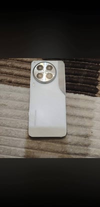 تكنو 30 • كوبي • شاشه مكسوره