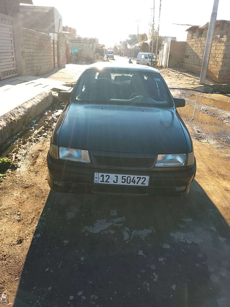 اسلام عليكم
اوبل فيكترا
موديل 1991
الون اسود 
ارقام اجنبي باسمي 
طخم جديد 
كير جدي 
مكينه لا صرف ولا نفخ 
كابون بانزين تبادل 
شرط الوكاله وتحويل 
عنوان موصل الجانب الأيسر 
***********
***********
غير متواجد عل فيس
