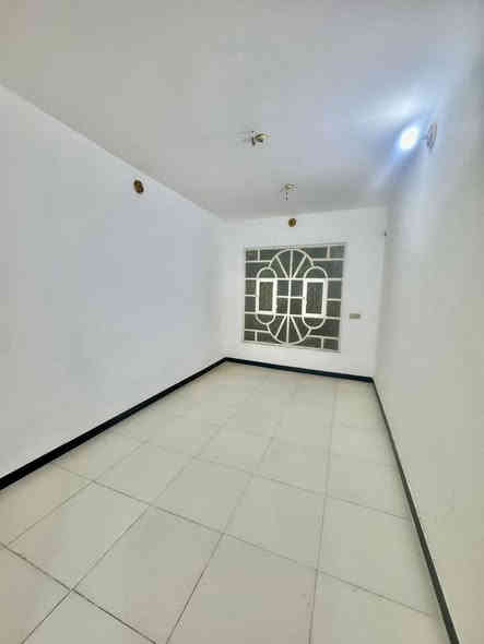 مكتب اكرم الحاتمي للعقار  ***********
==================================

دار  للبيع  المساحة  125  متر  طابو صرف 

حي ميسان قطاع 23 عرض الشارع 12 متر 

 ==================================
طابقين 

الطابق الاول/ غرفة وصالة ومطبخ وأستقبال

وصحيات داخلية وخارجية ومكشوفة وطارمة 

الطابق الثاني/ غرف عدد  3 وصالة وصحيات

بناء نضيف صب كونكريت 

البيت فارغ غير مسكون 

السعر 155 مليون وبي مجال 

للاستفسار الاتصال بالرقم  *********** وات سآب 

او مراجعة المكتب/ عنوان المكتب النجف الكوفة 
  
   حي ميسان شارع الكيات مقابل اسواق حليم
