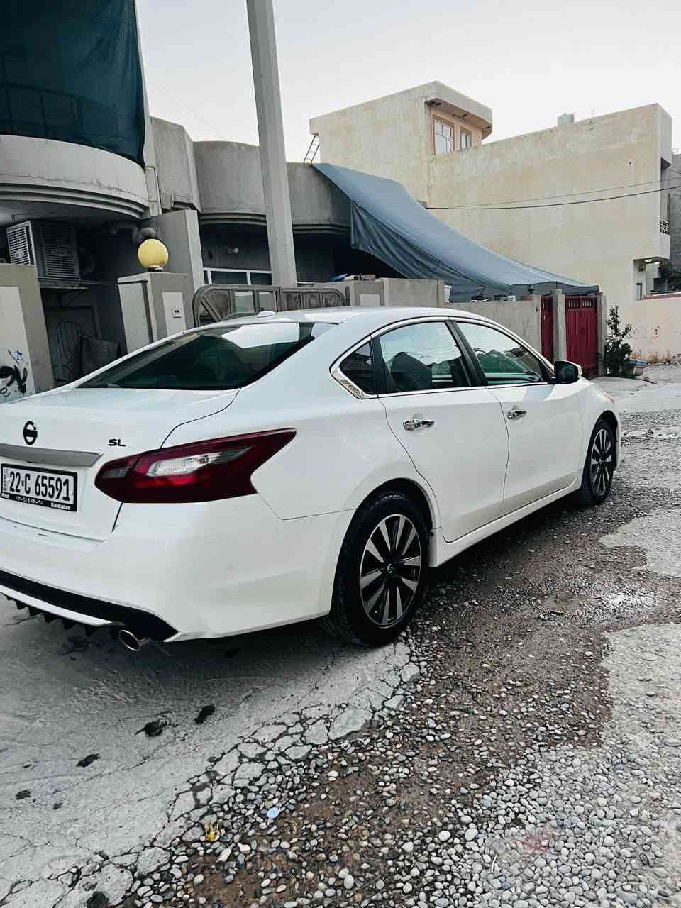 لسلام عليكم التيما S L سيارة كلش نضيفه نضافه فول وجديده 2018 بشرط گير ومكينه بالنسبة لصبغ بيها قطعه وحدة صبغ للبيع ومراوس رقم شمالي فقط سعر 119$ وبيها مجال عنوان كلار لتواصل خاص ورقم ***********
