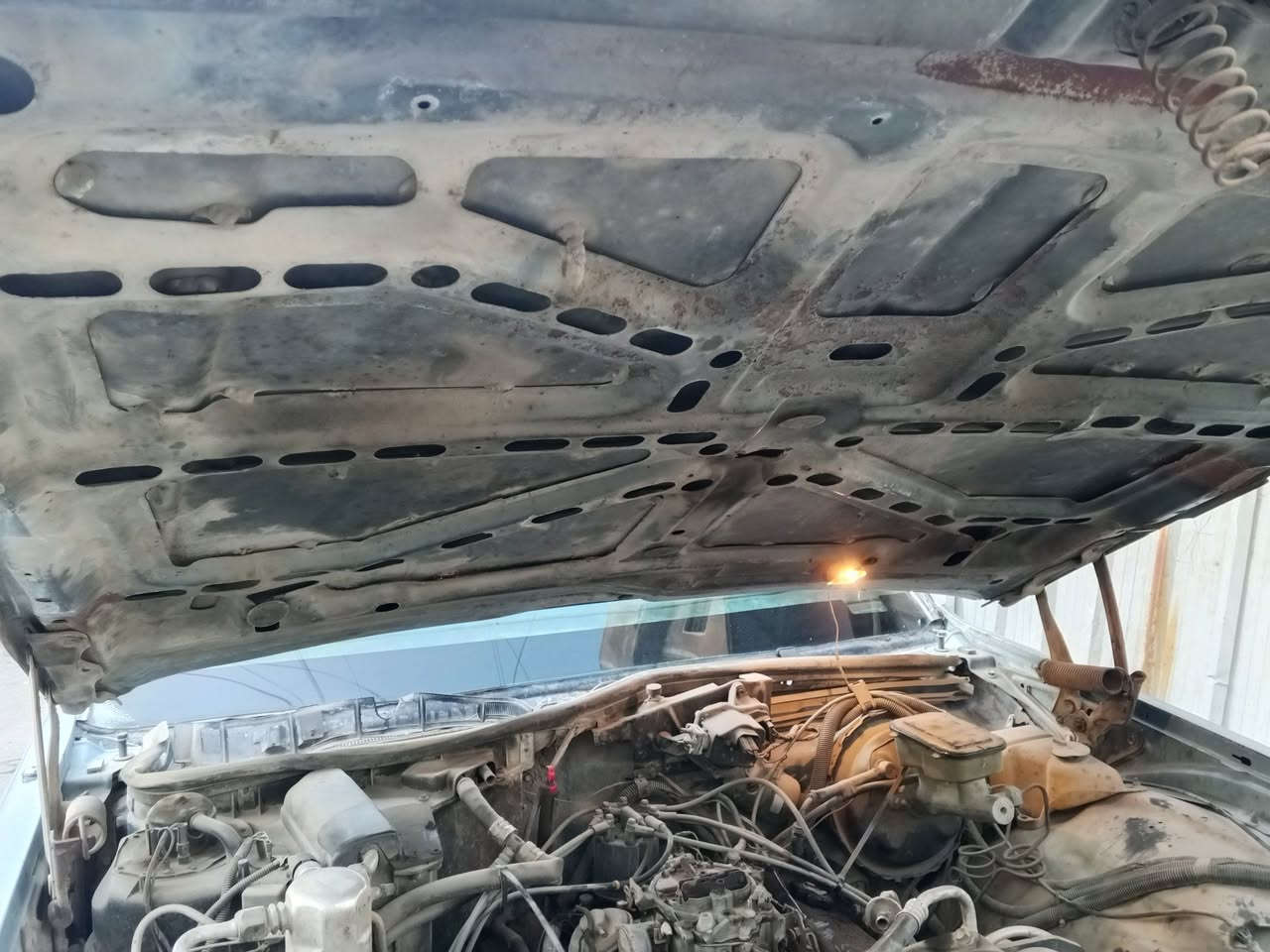 كابرس موديل ٨٨رقم بغداد مشروع وطني السنويه لغاية ٣٠السياره مصبوغه كلهه كهربائيات شغاله تخم تاير نضيف ابو الخط السعر ٣٨مكانهه بغداد للاستفسار ***********بيع فقط بدون مراوس بدون اقصاط
