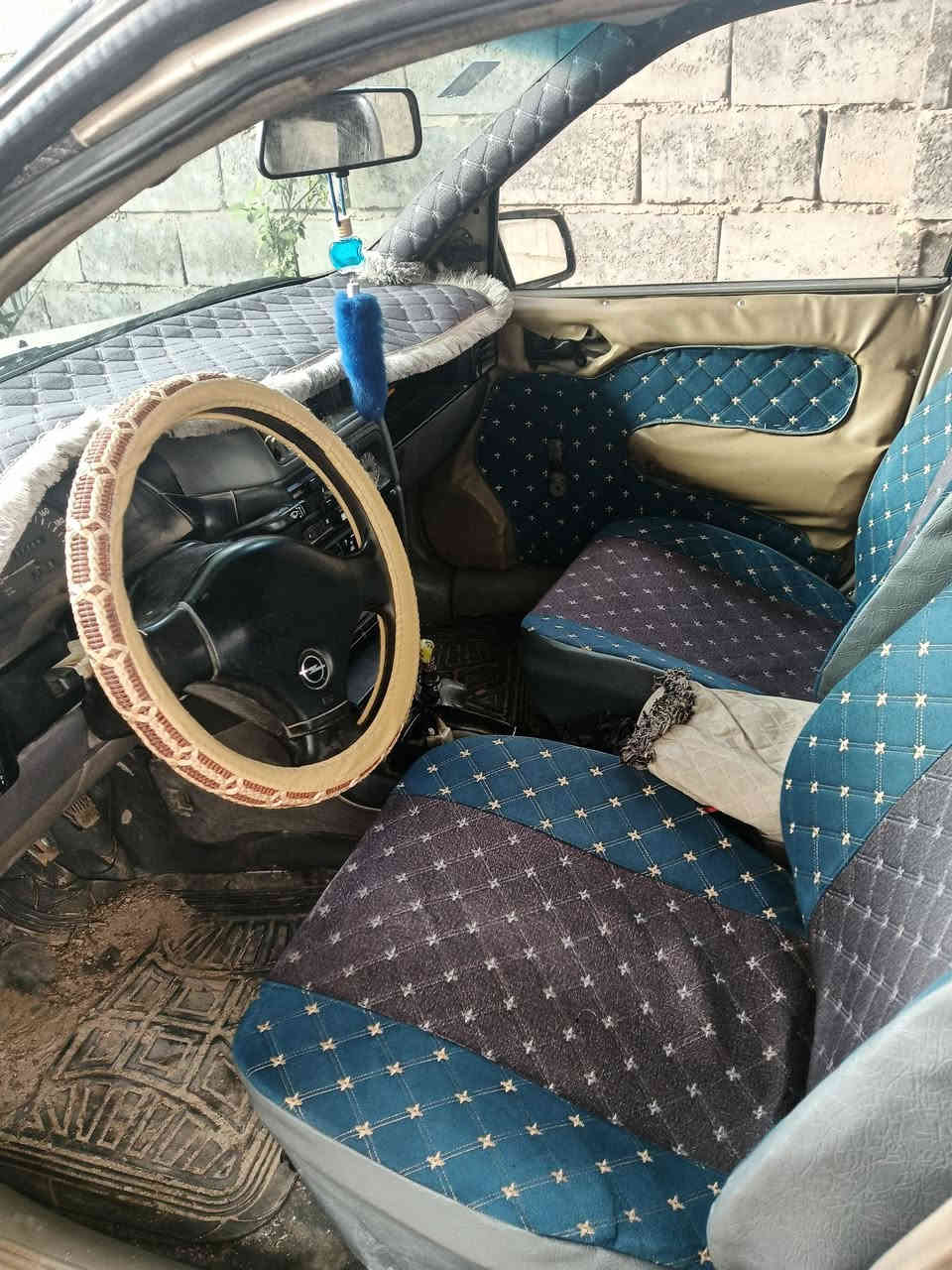 سياره محرك 2000 المكان عامريه الفلوجه جاهزه صدر محرك حداديه رقم بابل عارضها 32 الشراي يتصل ***********
