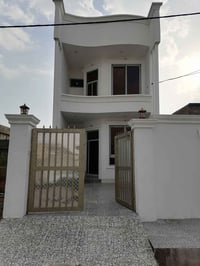 مشتمل • طابقين • غرفتين