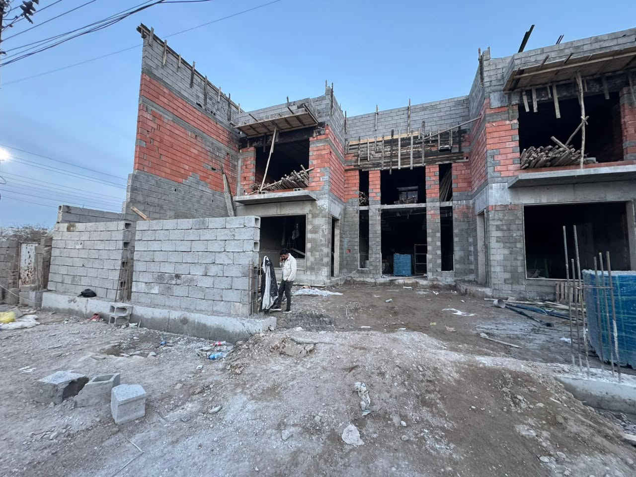 متابعينا الأعزاء نعرض لكم صور قبل وبعد تصميم وتنفيذ واجهة بيت عرض 15 متر في محافظة بغداد - العامرية اكساء بالكامل مرمر لامستون بيجي تركي المنشأ حسب الطلب الزبون للاستفسار الاتصال على الرقم ***********
اساس العمران الهندسي #
