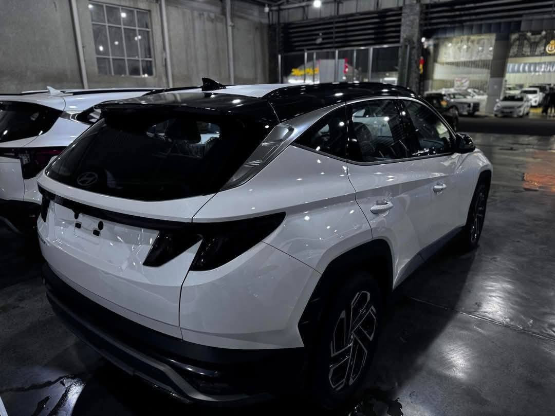 توسان توكلر موديل 2025 فول موصفات كشن كهرباء جلد تدفئه تبريد كشنات كهرباء بصمه حساسات مكينه 2000 اصل بانزين فقط مرقم كامل سنويه لوحات استقطاع مالك بغداد للاستفسار الاتصال 
***********
