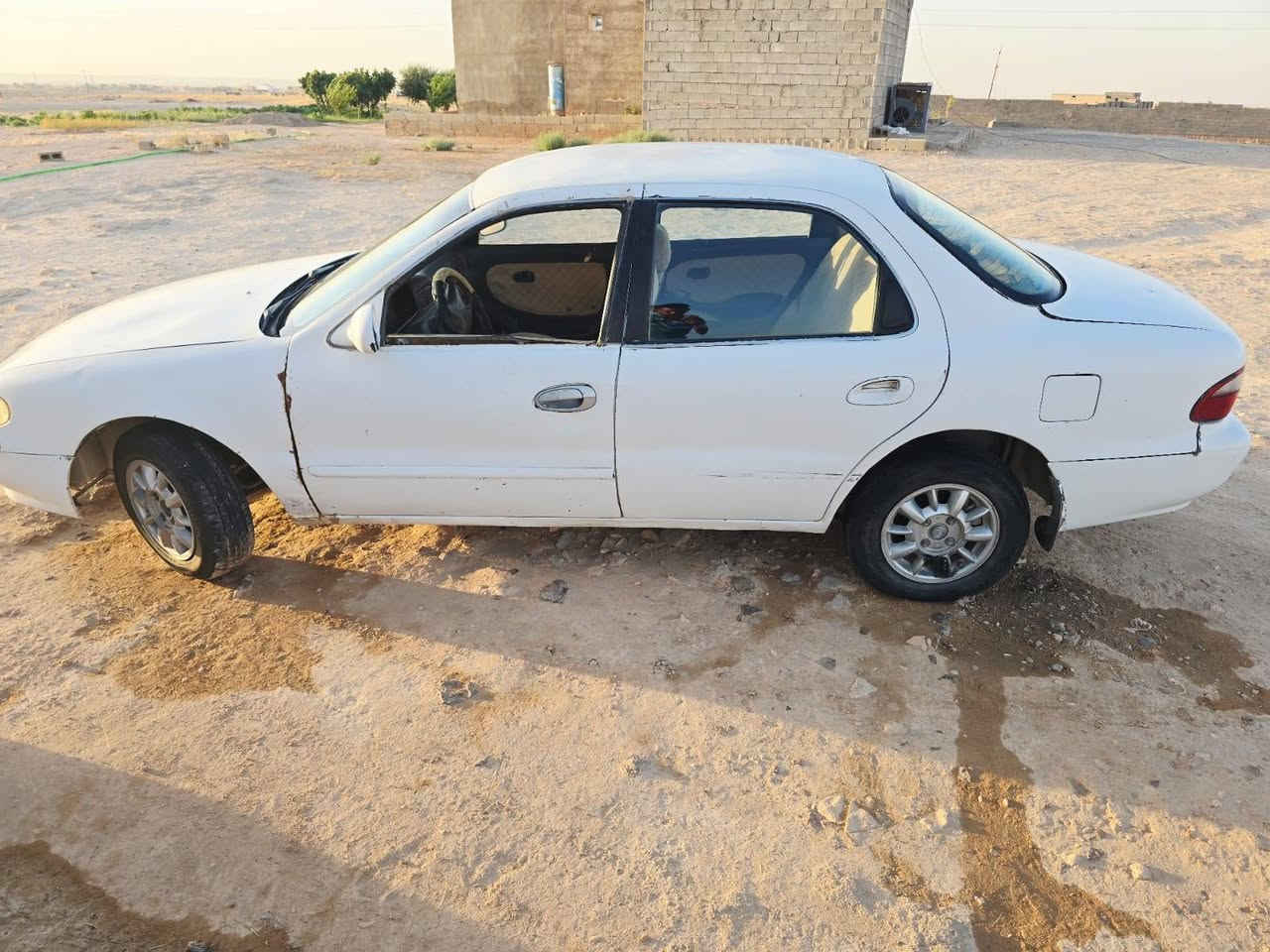سلام عليكم ورحمة الله
يوجد سياره للبيع 
حجم محرك 1600
موديل 1996
سنويه لل 29  
سعر 30وبيها مجال قليل 
***********
صاحب السياره
