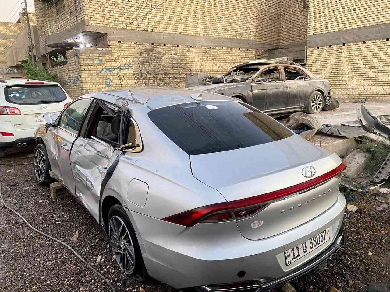 سلام عليكم خوان للبيع ازيره 2023 رقم بغداد تحويل مباشر السياره غاز فول مواصفات واحد على واحد السياره سابقآ مكفوله وحالين متضرره وتنباع على وضعها العنوان بغداد حي النصر رقم الهاتف ***********
