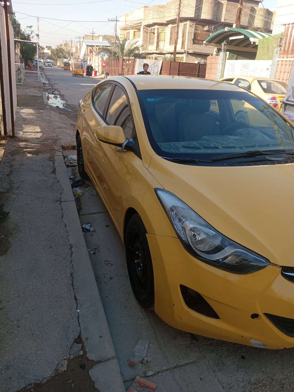 السلام عليكم النتر للبيع موديل 12
خليجي مكينه 1600 خير من الله لا تنقيص ولا تبخير تراي وين ما تريد تبريد اكو صونده مضروبه الكمبريسر شغال راديتر جديد توني شاده تخم تاير قبل شهر شاده ادامه نوزلات و بلكات و فيت بم حداديه نص عمر ب اسمي تحويل ثاني يوم عليه غرامه عليه الهئيه مصفره
السعر 85 وبيه مجال 
مكاني البلديات الضباط ‏‪
‏‪***********‬‏
