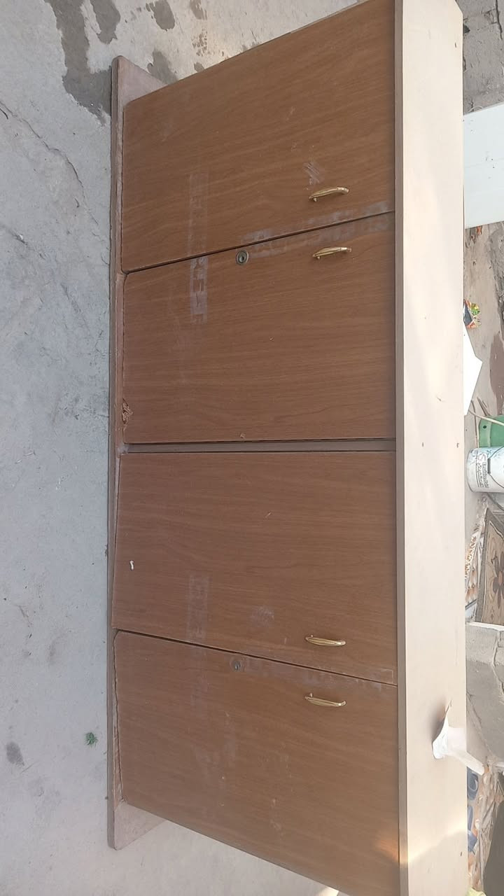 ميز 3 قطع ب 35 مكاني بصره زبير *********** بي وتساب
