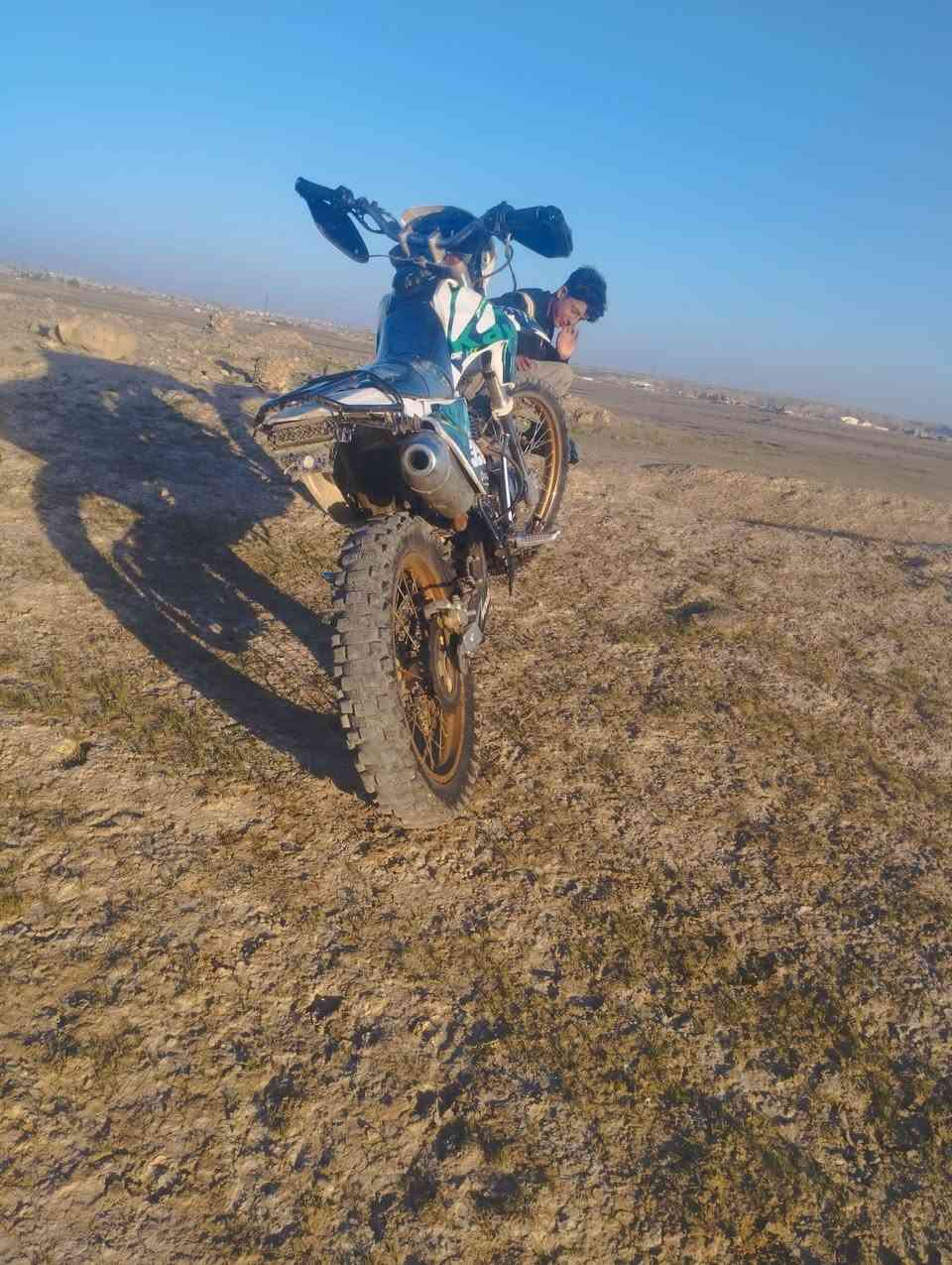 السلام عليكم موطور گاويار موديل ٢٠٢٣ كلشي شغال شلعه ومعدل نار السعر ٥٧٥ وبي مجال مكاني كياره ويرهم مراوس حسب القناعه محرك ٢٠٠ رقمي ***********
