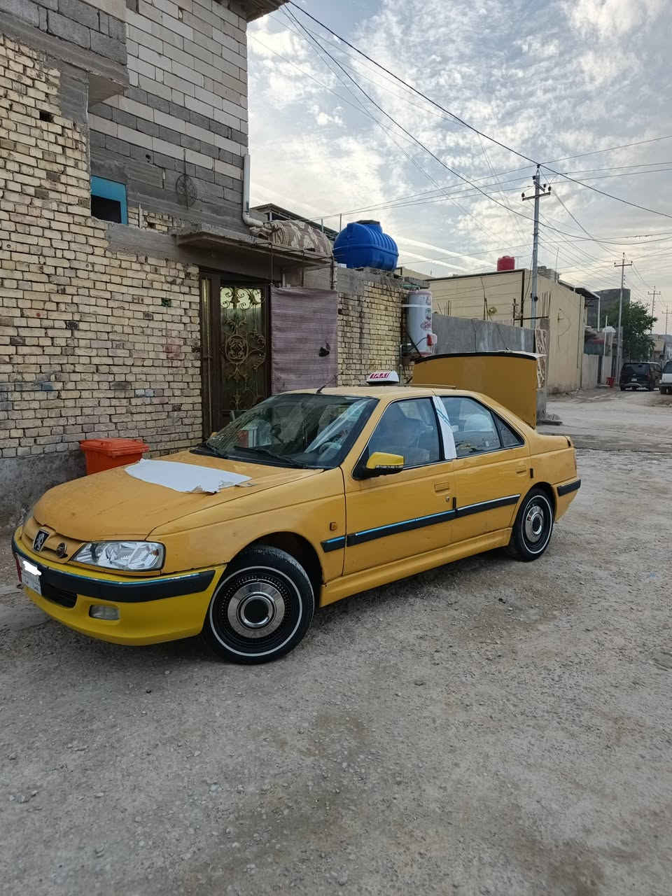 بيجو بارس 2015 سنويه لل٢٩ مصفره هيأة وغرامات محرك تبريد تدفئة تخم تاير كير فرنسي شاشه *********** بي واتساب ىايدها ب٣٨ وبيها مجال
