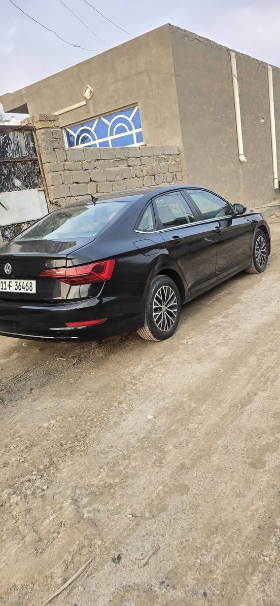 السلام عليكم
فولكس واكن جيتا 2019 رقم بغداد انكليزي بأسمي حادثه بالصور ماشيه ١٨٩ مكينه ١٨٠٠تيربو فول مواصفات بصمه تشغيل بنوراما تحكمات ستيرن شاشه حساسات كشنات جلد مكينه وكير وحداديه كفاله وتبريد ثلج  السعر ١٣٥ وبيه مجال 
مكاني الديوانيه قضاء عفك  
***********
