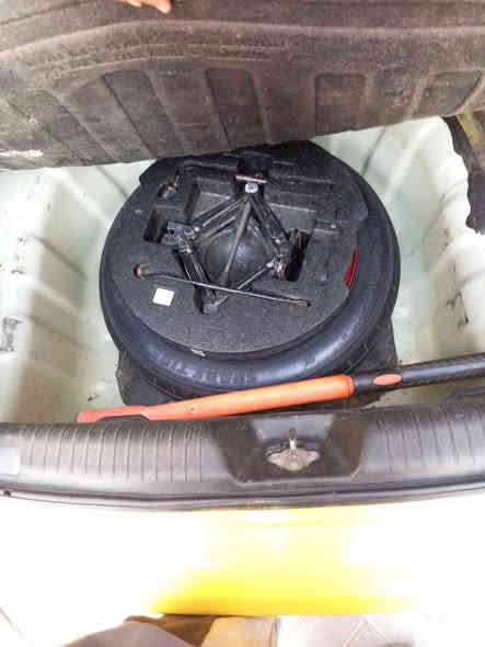 ***********
سياره كيا فورد موديل 14
