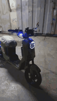 سلام عليكم دراجه شحن ار9 ريان خمس بطاريات دراجه كلشي شغال بيه العقل رياضي البطاريات 26امبير


**إذا كنت صاحب هذا الإعلان وتريد حذفه لأي سبب، رجاءا أرسل رسالة إلى الدعم الفني**