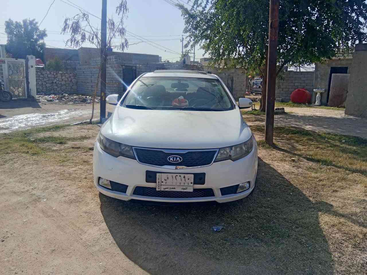 سلام عليكم سيراتو 2010 خليجي 1600 فول مواصفات واحد على واحد فتحة ب قمارة اشاير ب مرى كشنات جلد  سنوية ل 2030  بية قطعتين صبغ بدون دواخل وبدون ضربة قوية تخم تاير وحدادية كلة جديد السعرة 95 وبية مجال مكاني نجف لتواصل ***********
