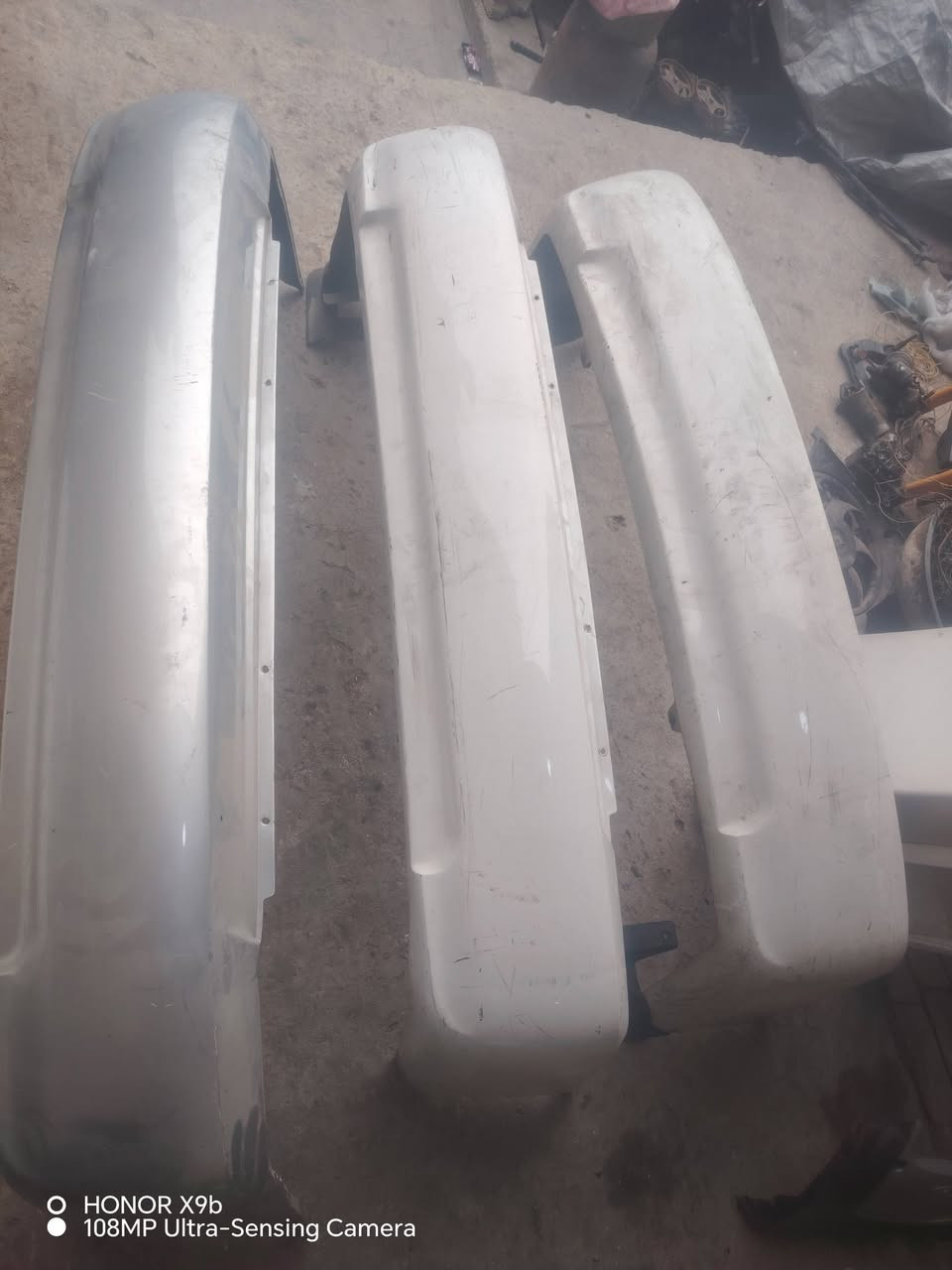 السلام عليكم وصول دعاميه خلفي فيرنا جديد كوري وحاويه موجود ه‍‍/‍‍***********
