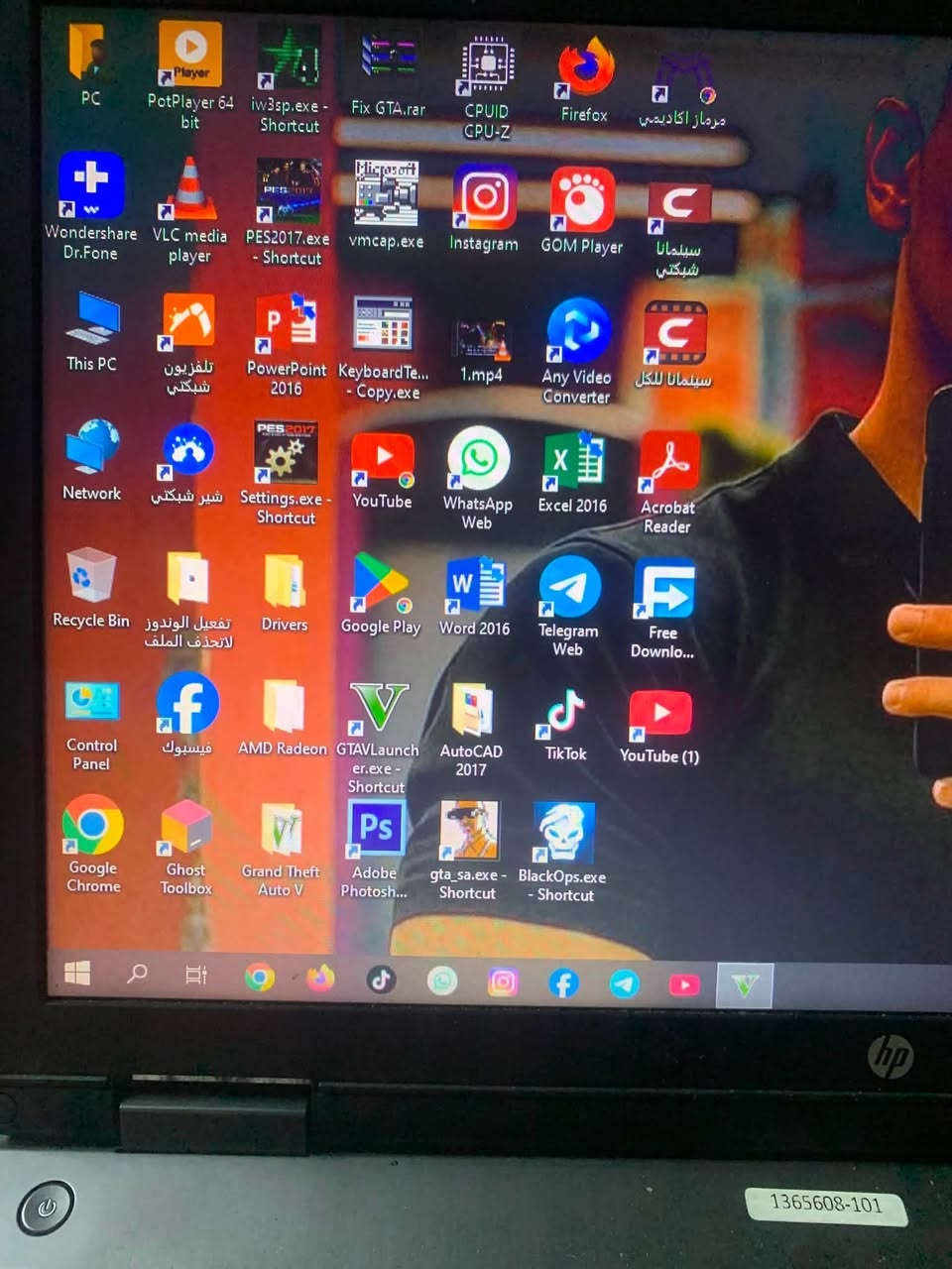 لابتوب للبيع يفيد العمل و الدراسه و اللعب
يحتوي بنظام تشغيل Windows 10 Pro، الإصدار 22H2.

بذاكرة وصول عشوائي (RAM) بحجم 8.00 جيجابايت (مع 7.88 جيجابايت قابلة للاستخدام 

اسم المعالج: Intel Core i5-3230M.جيل المعالج: الجيل الثالث (3rd Generation).سرعة المعالج: 2.60 جيجاهرتز وتصل إلى 2.60 جيجاهرتز.الذاكرة العشوائية (RAM): بحجم 8.00 جيجابايت (المتاح للاستخدام الفعلي 7.88 جيجابايت).نوع النظام: نظام تشغيل 64 بت (64-bit operating system)، معالج يستند إلى x64.
حجم الشاشه 15.6 إنش 

للبيع او المراوسه بجهاز آيفون 
الموقع بغداد رقم ***********
تتوفر فيه لعبة جي تي اي 5 
ولعبة الفيفه وهلال الحرب
