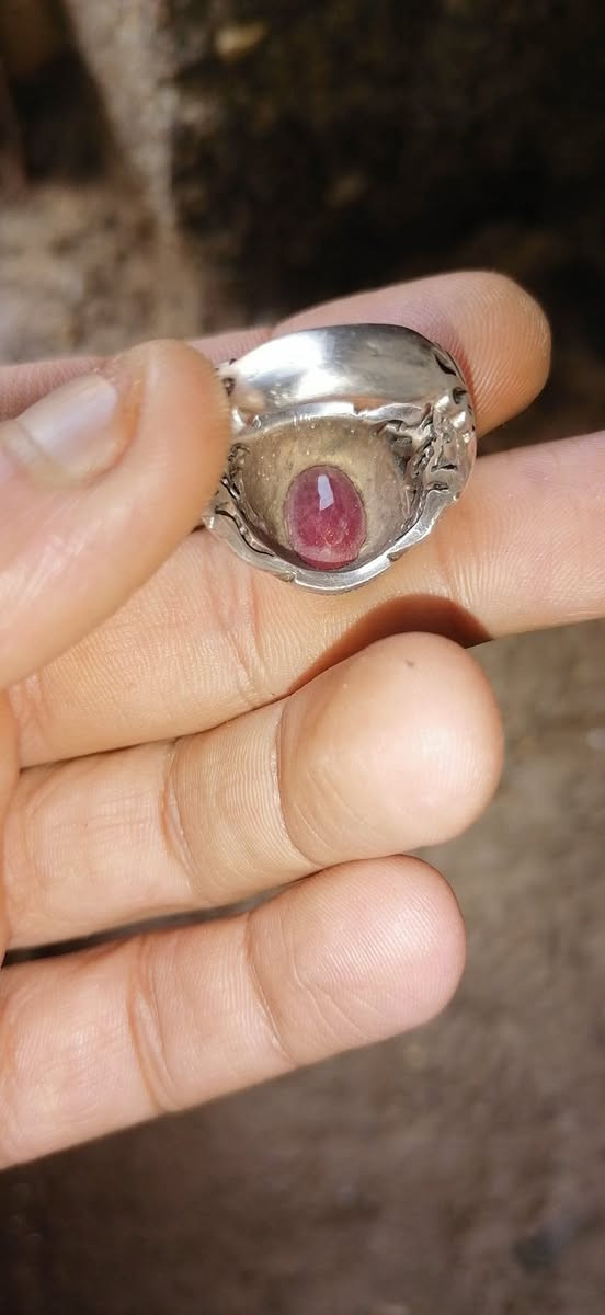 ياقوت افريقي قديم كلش حجر كامل مملعوب بي قطعة قديمة كلش شرط طبيعي اصلي صياغة فضة عيار ١٠٠٠ ثقيل صياغة يدوية قطعة نوادر


**إذا كنت صاحب هذا الإعلان وتريد حذفه لأي سبب، رجاءا أرسل رسالة إلى الدعم الفني**