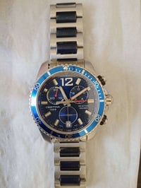 للبيع سيرتينا اكوارتز سوسري اصل 4 احجار كريمة 07708810886