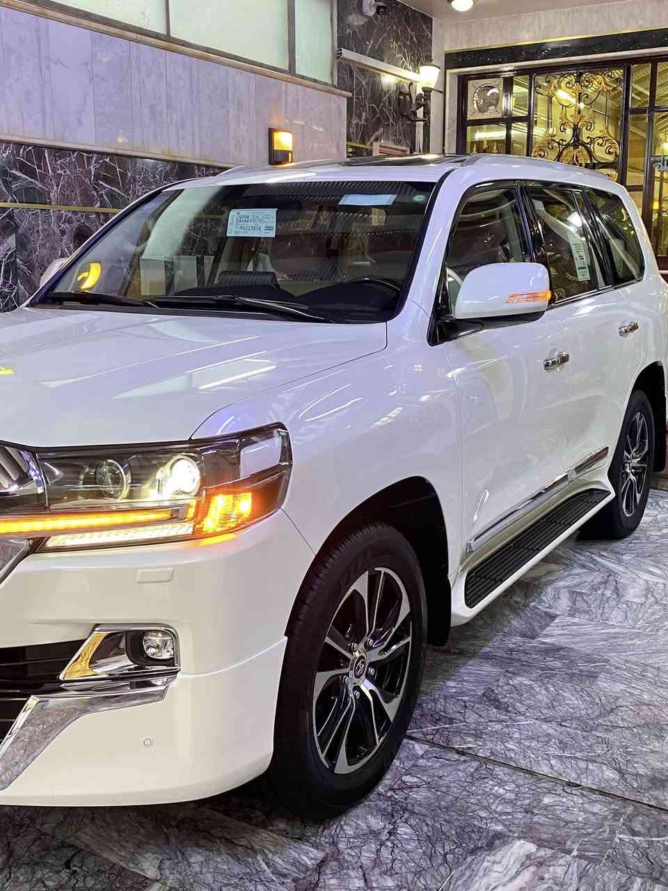 السلام عليكم
لاندكروز موديل  2021  السيارة ساز اصلية فئة GXR فول مواصفات للأخير تجي 5 بصمات أبواب وجنطه الخلفية كهرباء ،3 شاشات ،عداد ليزري وباقي المواصفات المعروفه ماشية 28 الف حقيقي سيارة مكفولة كفالة عامة مكان السياره بغداد بأسمي تحويل ثاني يوم رقم بغداد الجديد
لاستفسار اتصل على الرقم ***********
