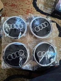 ٥ خوذات • متوفر