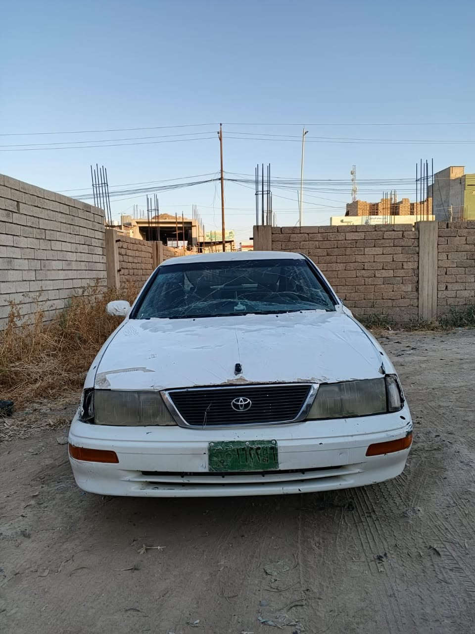 السلام عليكم سيارة للبيع افالون موديل 92محور كير ومحرك فرخ بطة جدد صدر نص عمر دوشمه جديده شرط تحويل و كاله السعر18 وبيها مجال و يرهم مراوس شراي انتصل و تبشر***********
