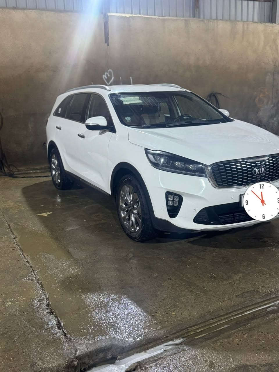 السلام عليكم سورنتو ٢٠١٨ خليحي رقم ذي قار باسمي تحويل ثاني يوم  سياره كفاله  عامه ضربه وصبغ وتبديل فول وحد عله واحد ماعده البنورما محرك 6 سبعه راكب كشنات جلد كهرباء 3 تلث قطع تبريد بصمه بوب الد امامي وخلفي مرايات شفط لسياره جديده لسعر 230 رقم***********
مكاني ناصريه السعر بيه مجال بسيط للشراي
