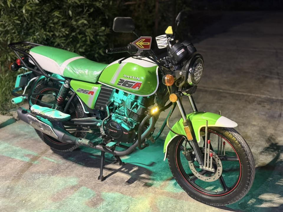 سلام عليكم دايوان موديل ٢٠٢٤ مكفولة كفاله عامة الدراجة احله من الصور كلهة شغالة اوراق سحب الدراجة مال جناي سعرهة ١١٥٠ وبيهة مجال بسيط مكاني ديالى المقدادية ***********
