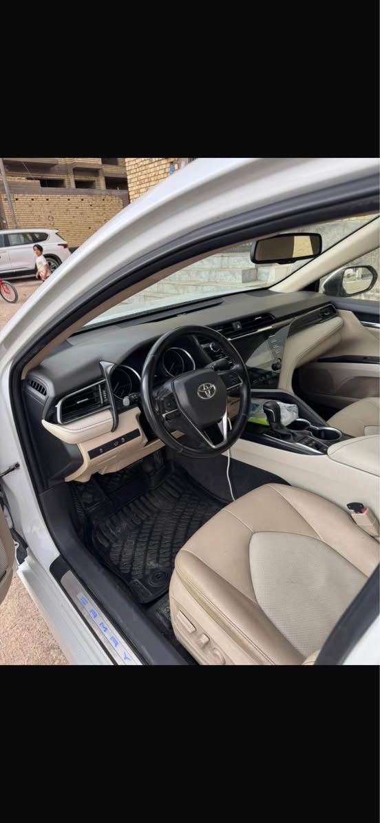 سلام عليكم للبيع كامري 2020 خليجي هايبرد 
كفاله من ضربه فقط نص بنيد مصبوغ اثر شخص من قبل نفوس ضعيفه 

مواصفات لمتد فول كلش 
1/ فتحه 
2/ حساس امامي خلفي 
3/  تبريد قطعتين
4/ كامره  
5/ لد امامي خلفي 
6/ توقف ذاتي 
7/ ويل كروم
8/ برده كهربائيه 
9/ تبريد وتدفئة بلكشن 

سياره كلش جديده ماشيه 40 الف 

رقم بصره بسمي  

عنوان  سياره / جبيله

للستفسار /  ‭0771 244 4442‬
شراي يتصل ويدلل ☺️ البصرة, العراق
