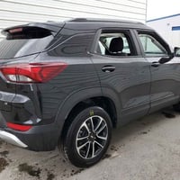 عندي تلي بلايزر للبيع مديل 2025 سياره حالين بل شحن الي يريده يتصل بسعر...