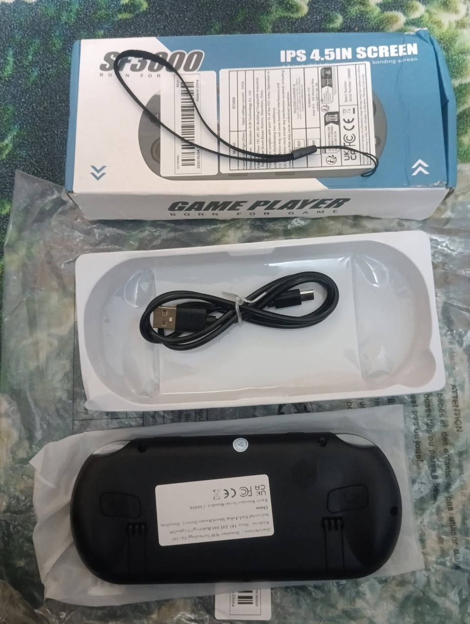 جهاز محمول شبيه PSP جديد فقط مفحوص بي 3000لعبه محاكيات هواي بي رام 64 اصلي شرط شحن 7ساعات يدوم يستقبل شحن سريع تايب سي تكدر تربط جوستك وتلعب عن طريق تحويله OTG و سعر 55الف مكاني بغداد الغزاليه بداية شارع الظغط توصيل موجود  ***********
