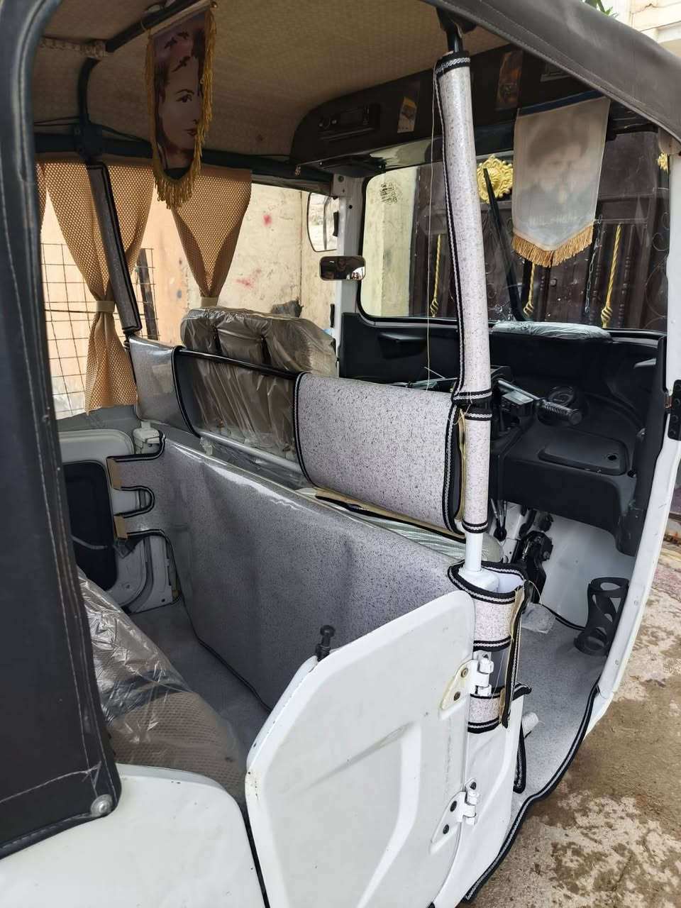 سلام عليكم شباب تكتك موديل 21 شهر10 لوحه بغداد  انكليزي تحويل ثاني يوم السعر 7400 المكان ديالئ بعقوبه مدخل الرحمهه
***********
